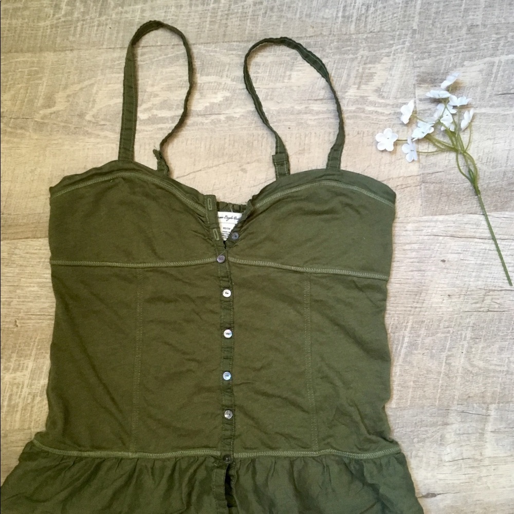 American Eagle Forest Green button up tank 💫